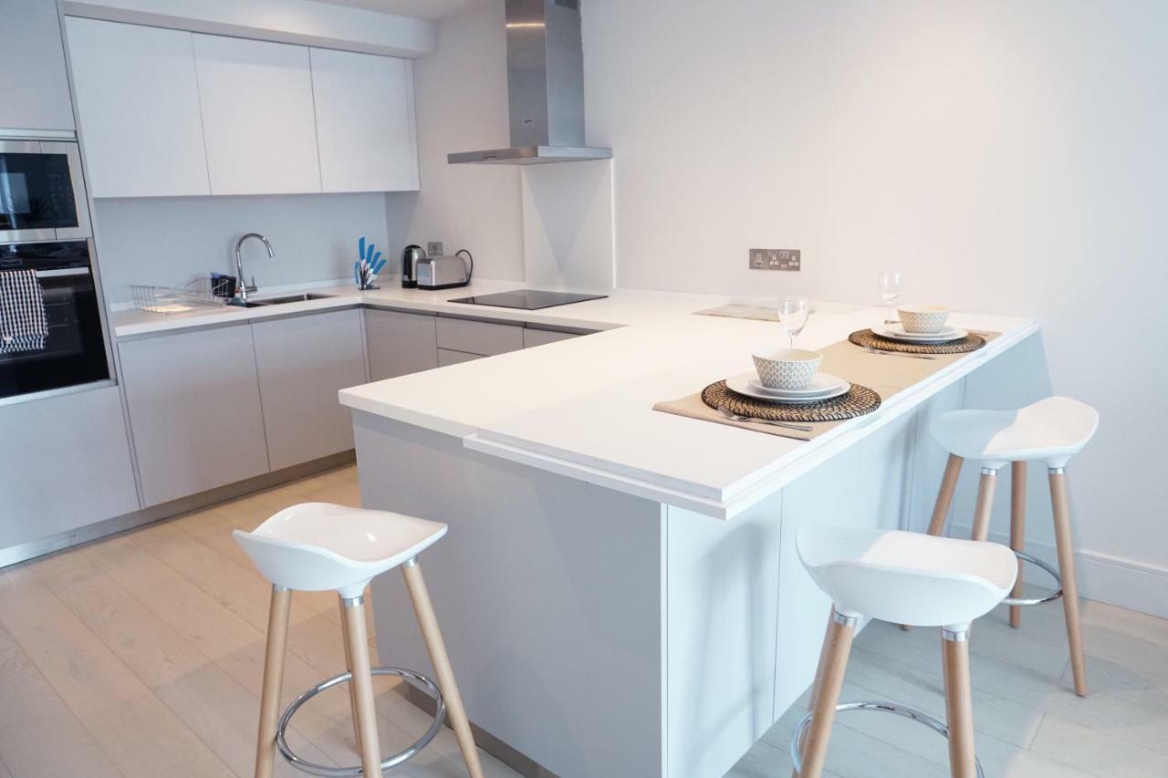 Saltwater Suites At Fistral New Quay Eksteriør billede