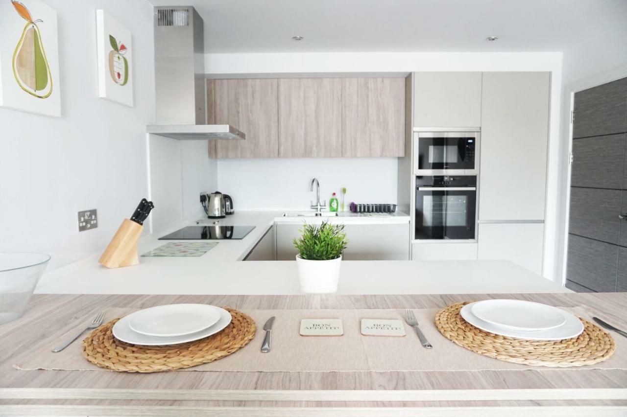Saltwater Suites At Fistral New Quay Eksteriør billede